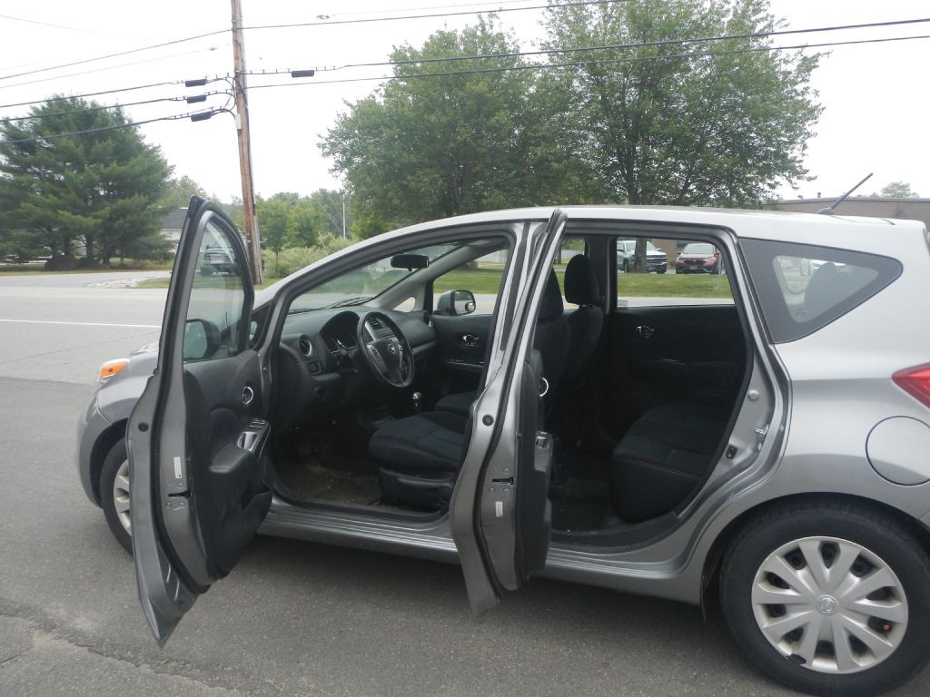 2014 Nissan Versa Image 16