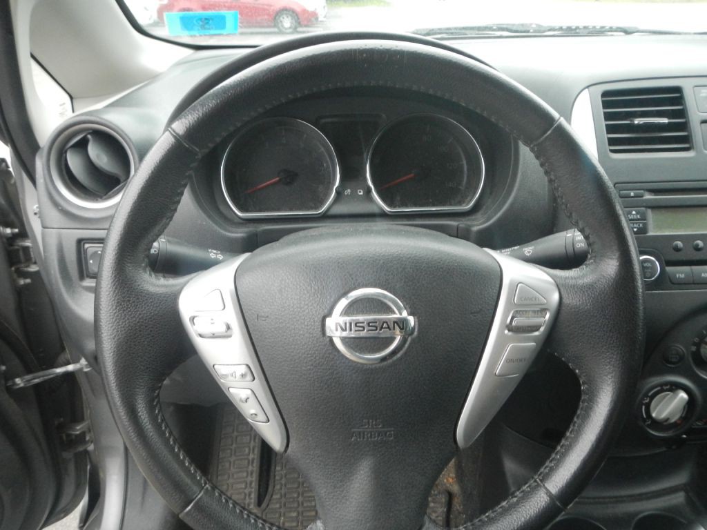 2014 Nissan Versa Image 20