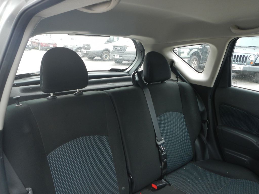2014 Nissan Versa Image 39