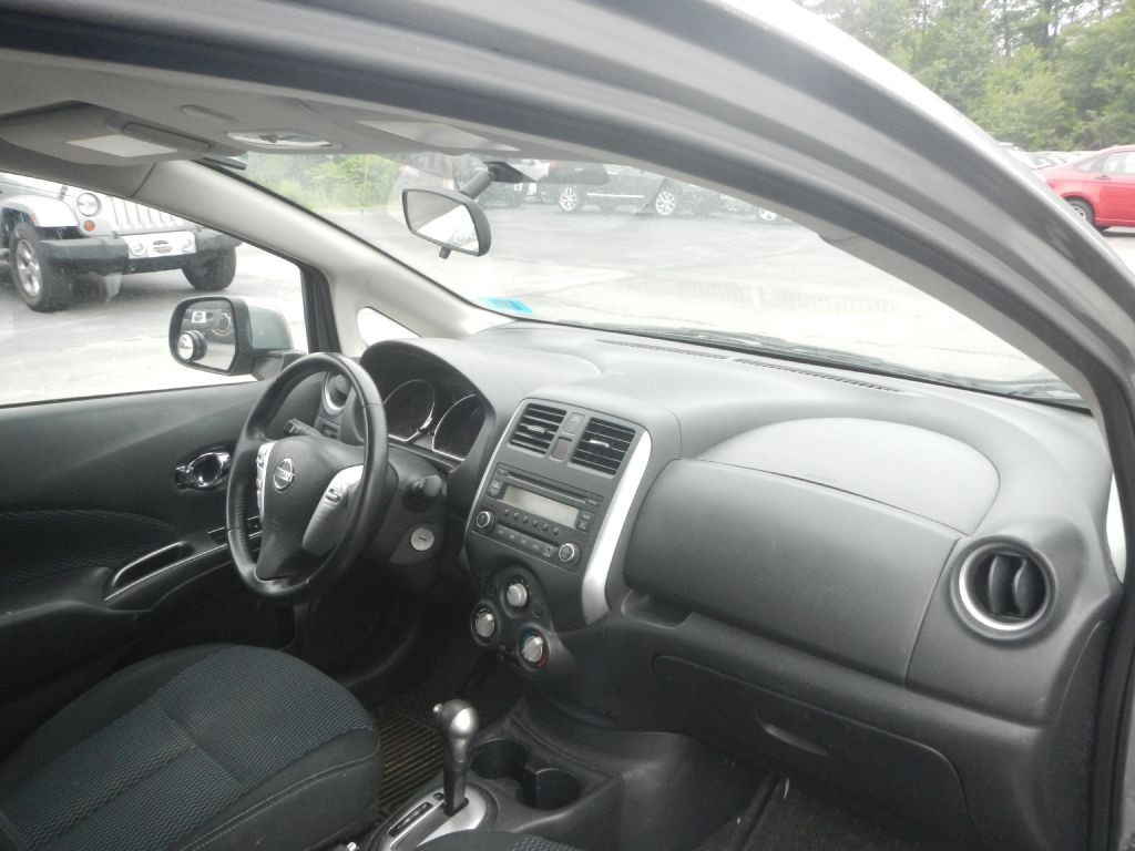 2014 Nissan Versa Image 45