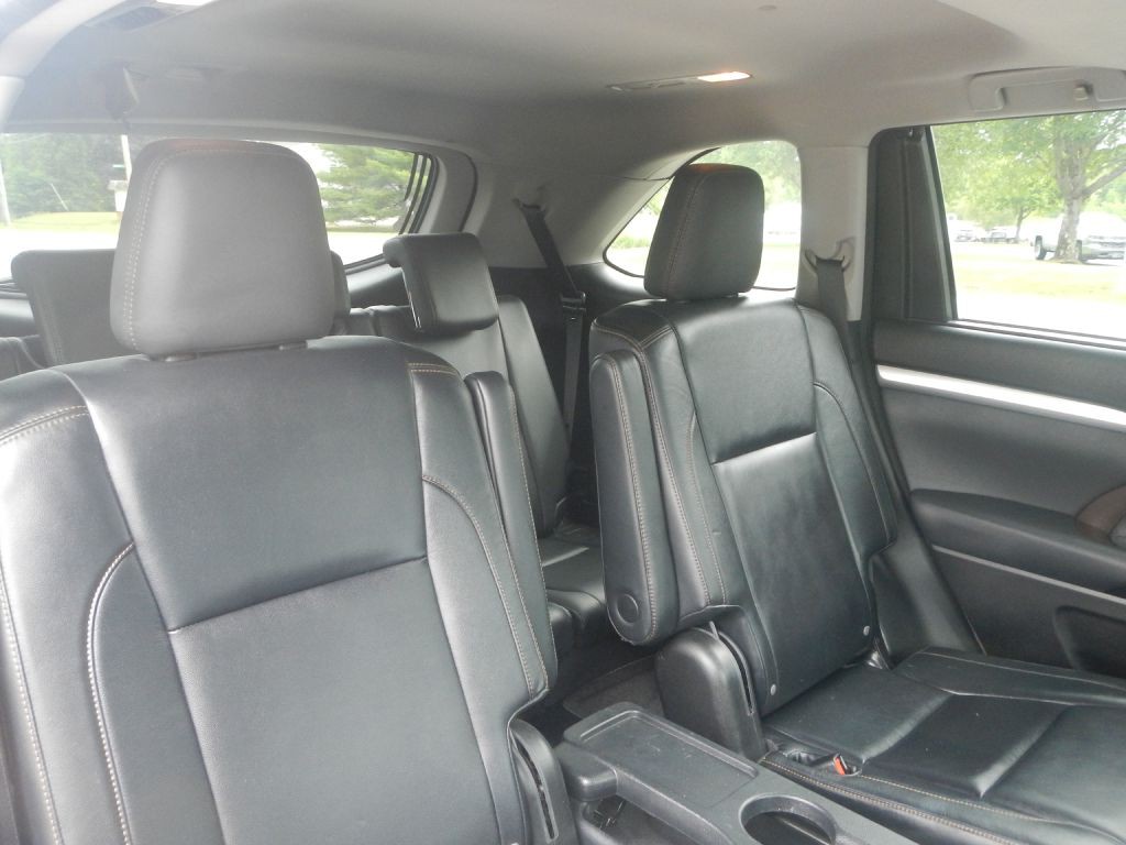2014 Toyota Highlander Image 10