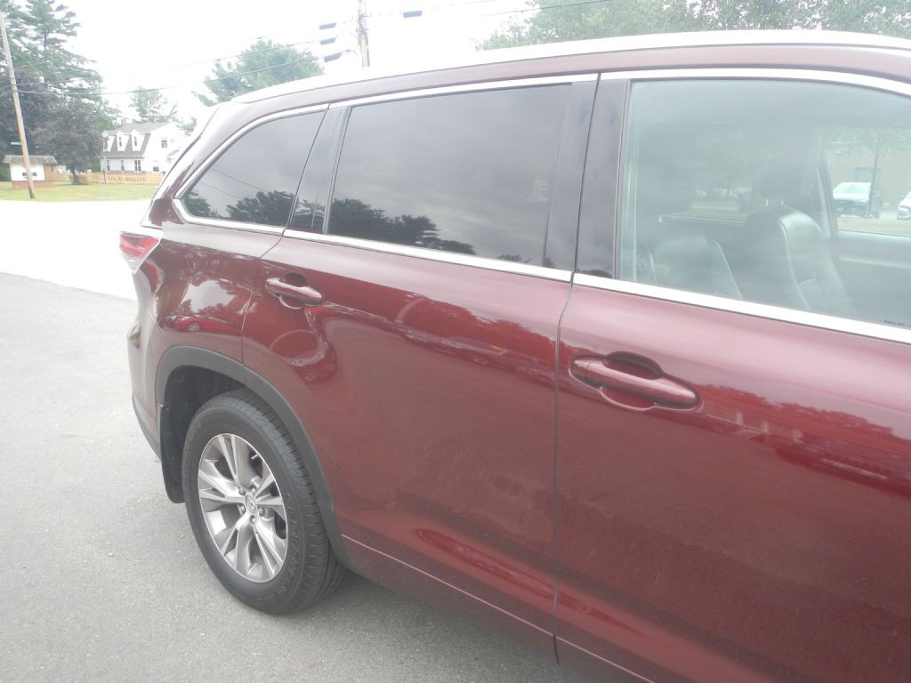2014 Toyota Highlander Image 16