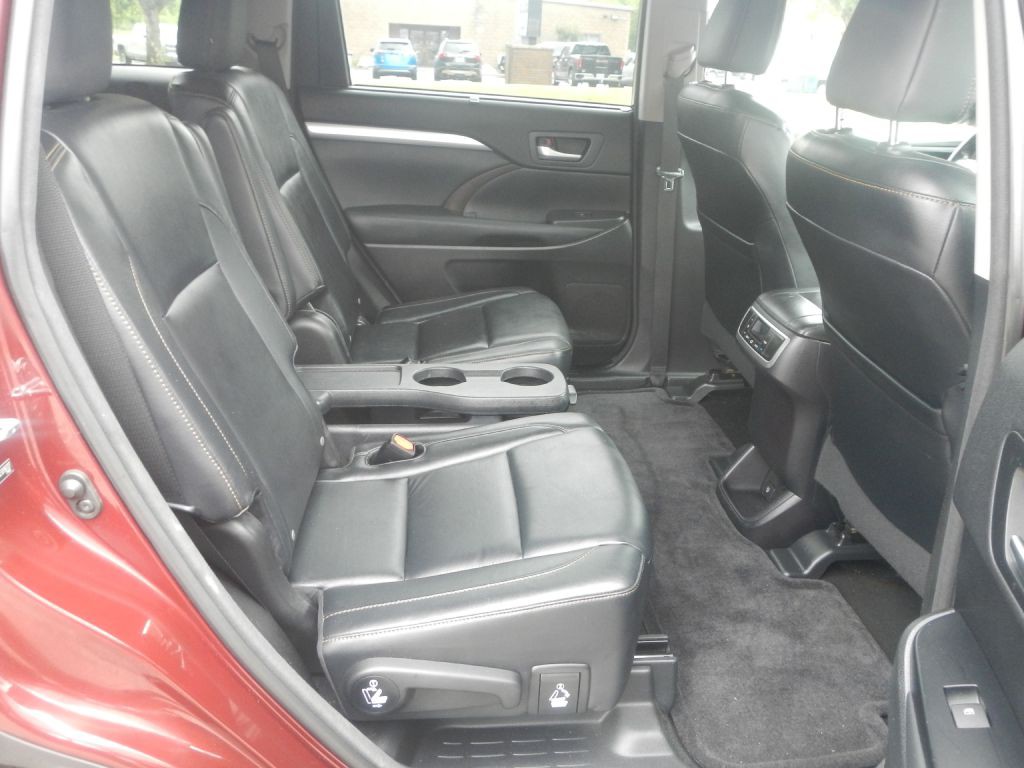 2014 Toyota Highlander Image 31