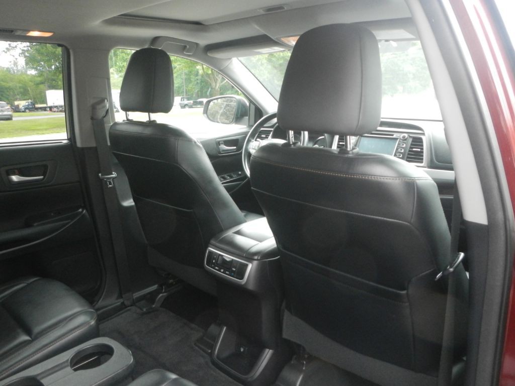 2014 Toyota Highlander Image 32