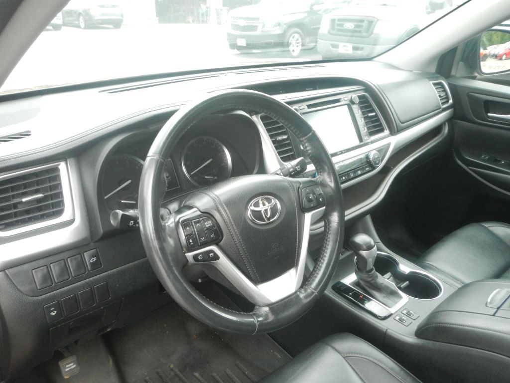 2014 Toyota Highlander Image 64