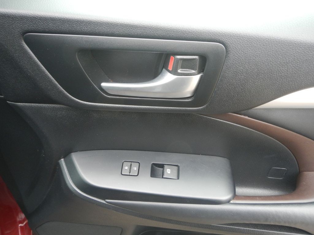2014 Toyota Highlander Image 21