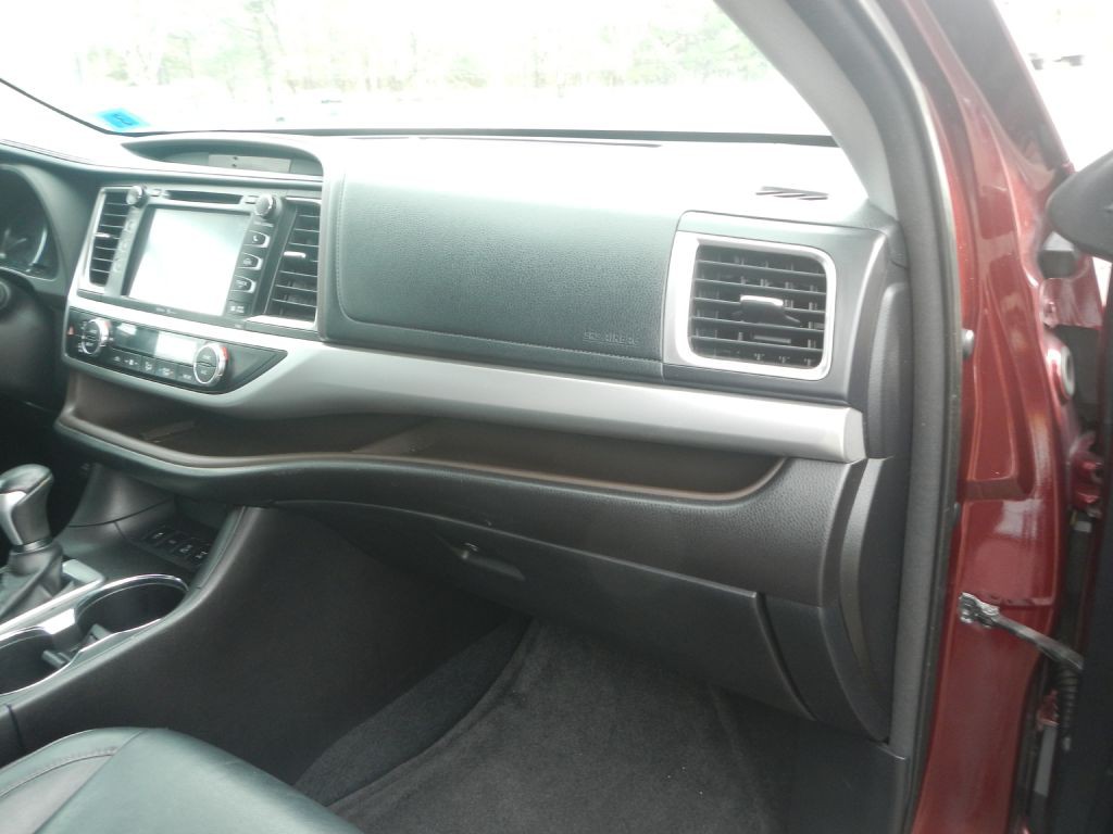 2014 Toyota Highlander Image 27