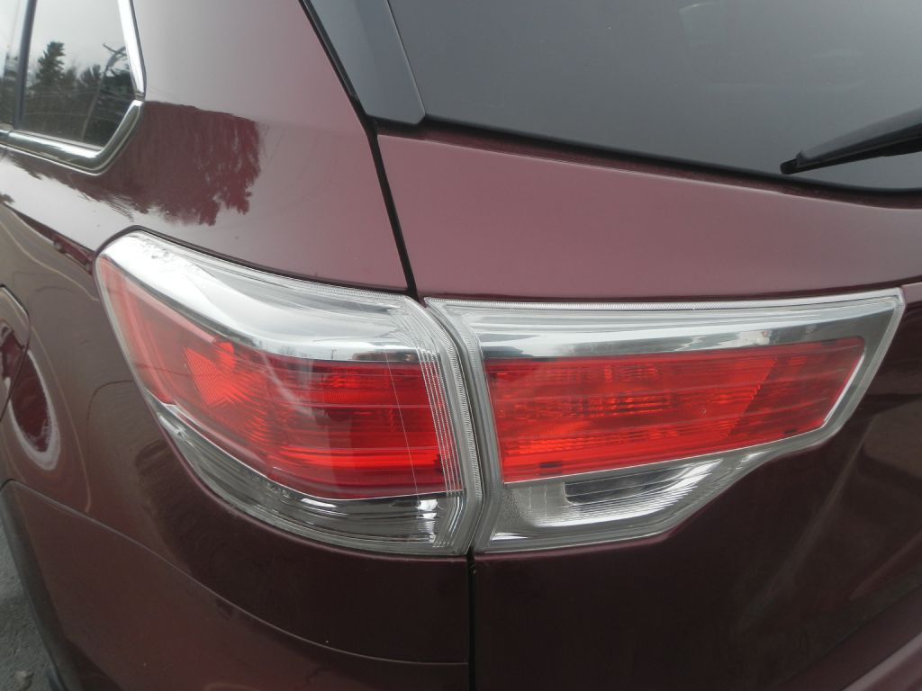 2014 Toyota Highlander Image 37