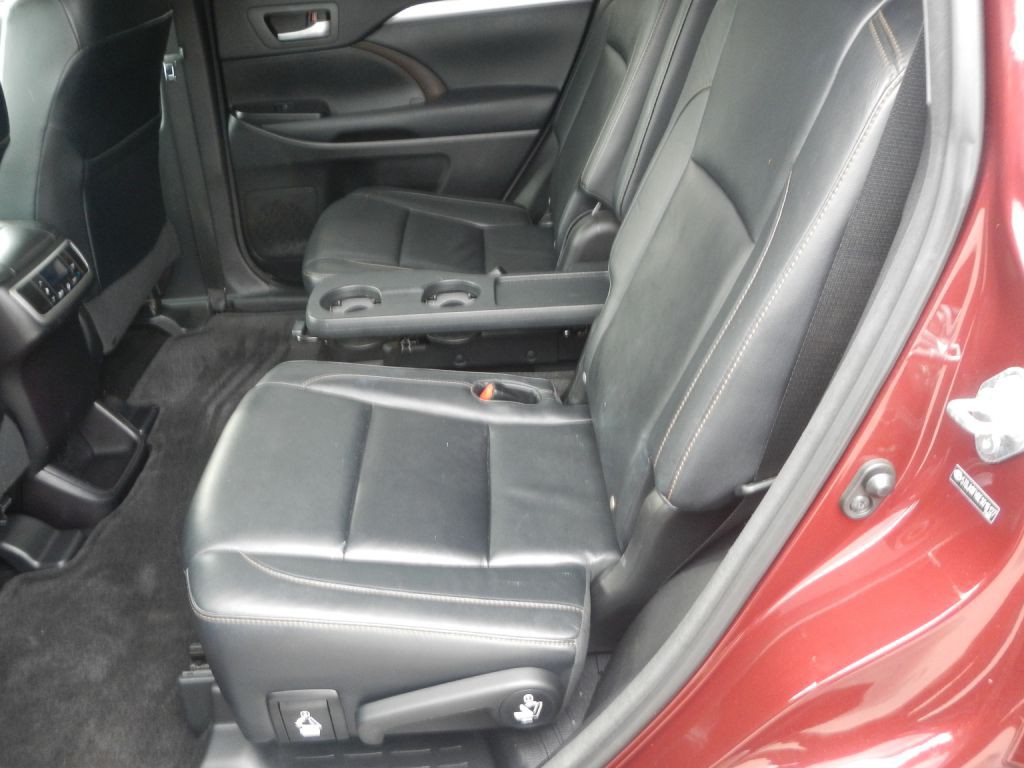 2014 Toyota Highlander Image 46