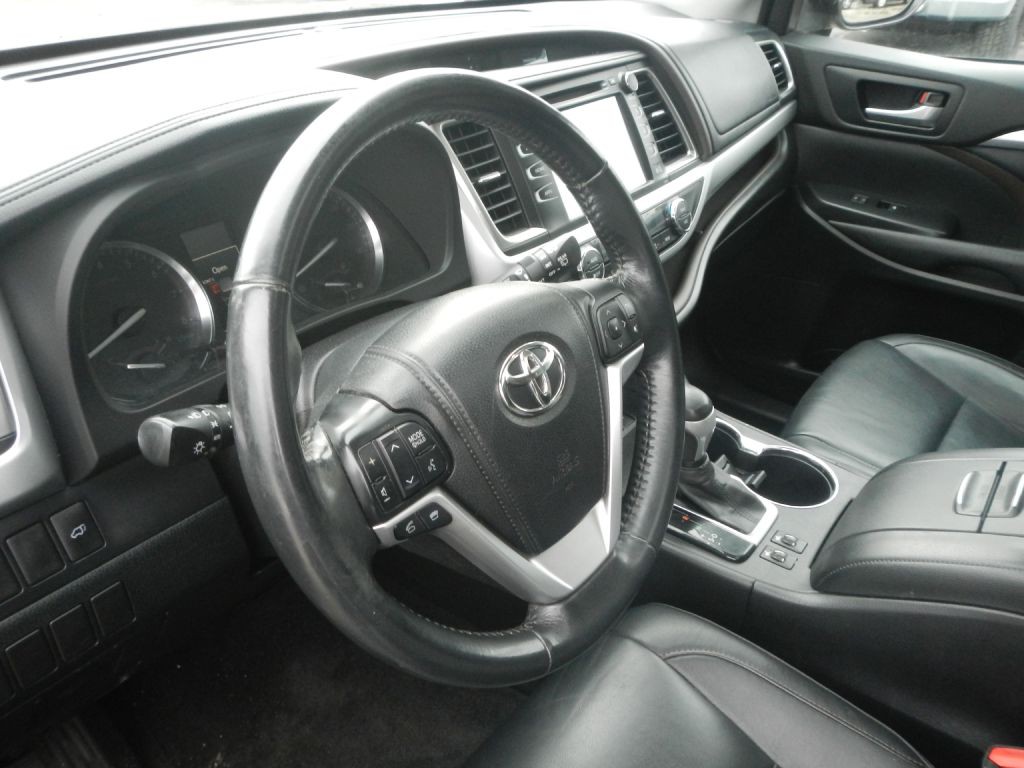 2014 Toyota Highlander Image 59