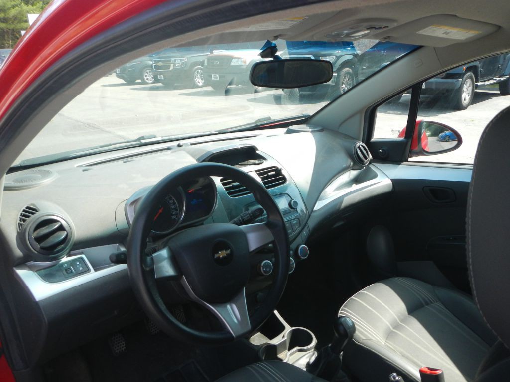 2014 Chevrolet Spark Image 3