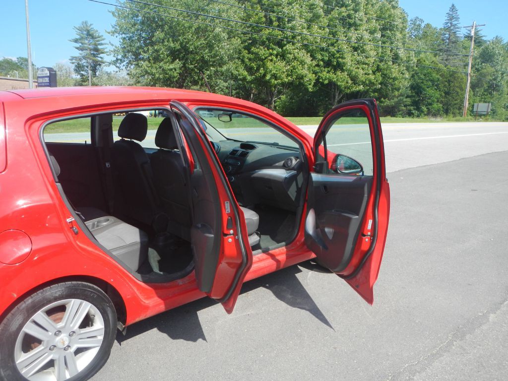 2014 Chevrolet Spark Image 17