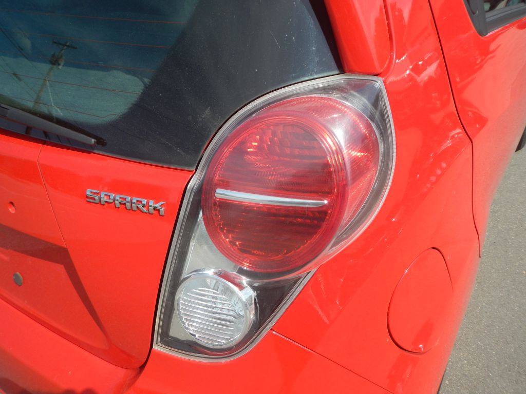 2014 Chevrolet Spark Image 30