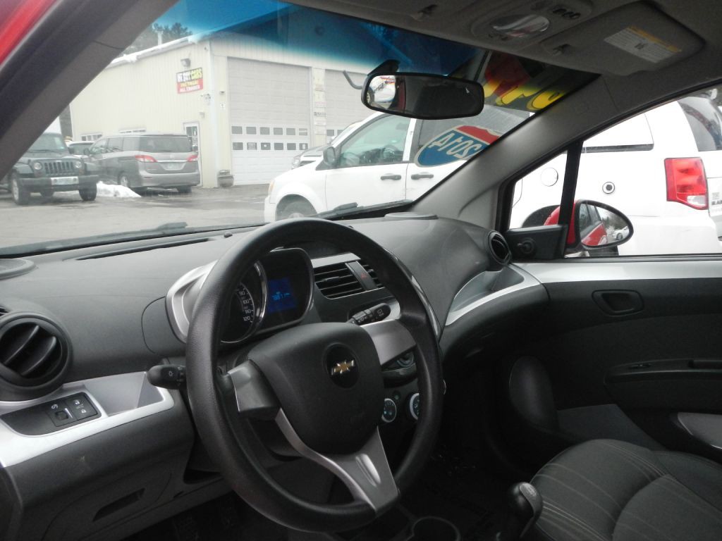 2014 Chevrolet Spark Image 3