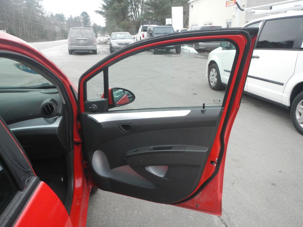 2014 Chevrolet Spark Image 17