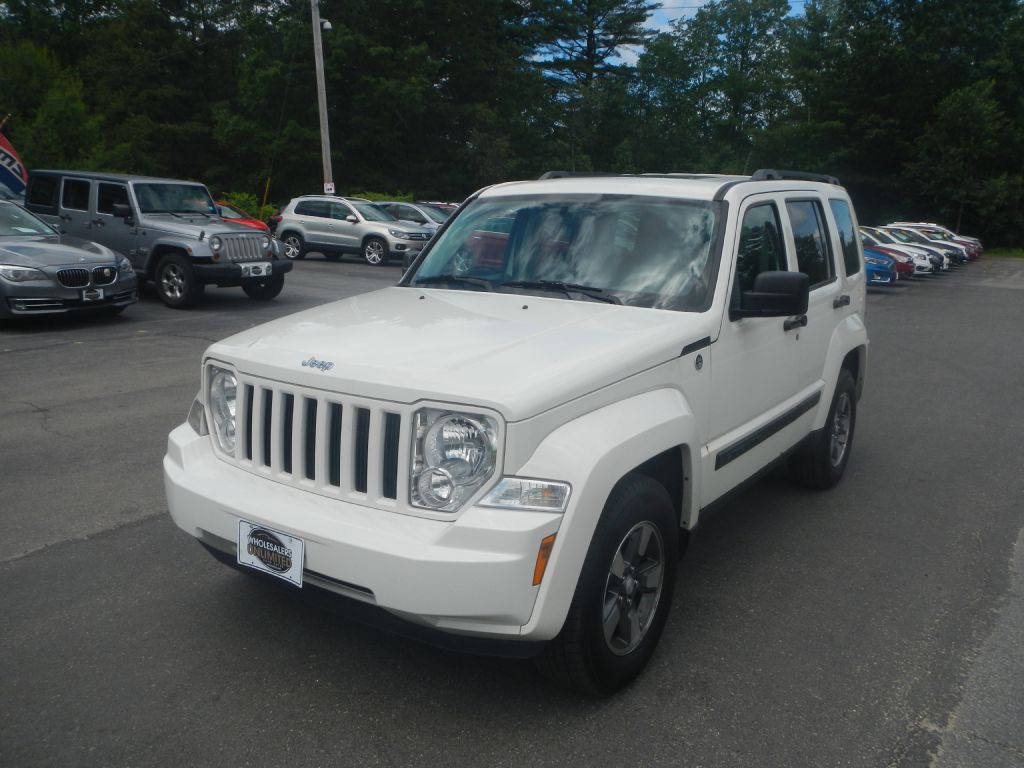 2008 Jeep Liberty Image 2