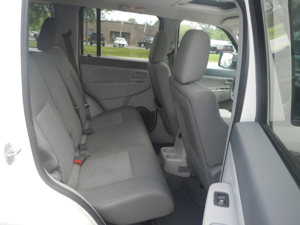 2008 Jeep Liberty Image 25