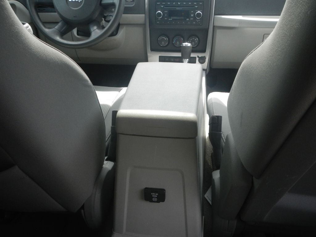 2008 Jeep Liberty Image 28