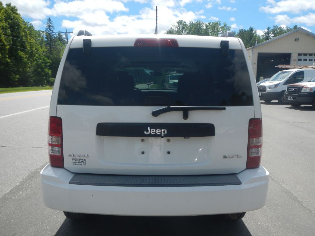 2008 Jeep Liberty Image 32
