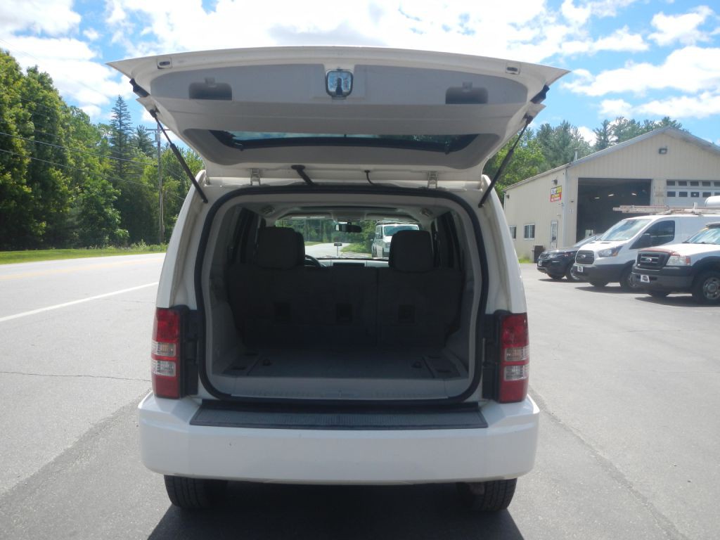 2008 Jeep Liberty Image 35