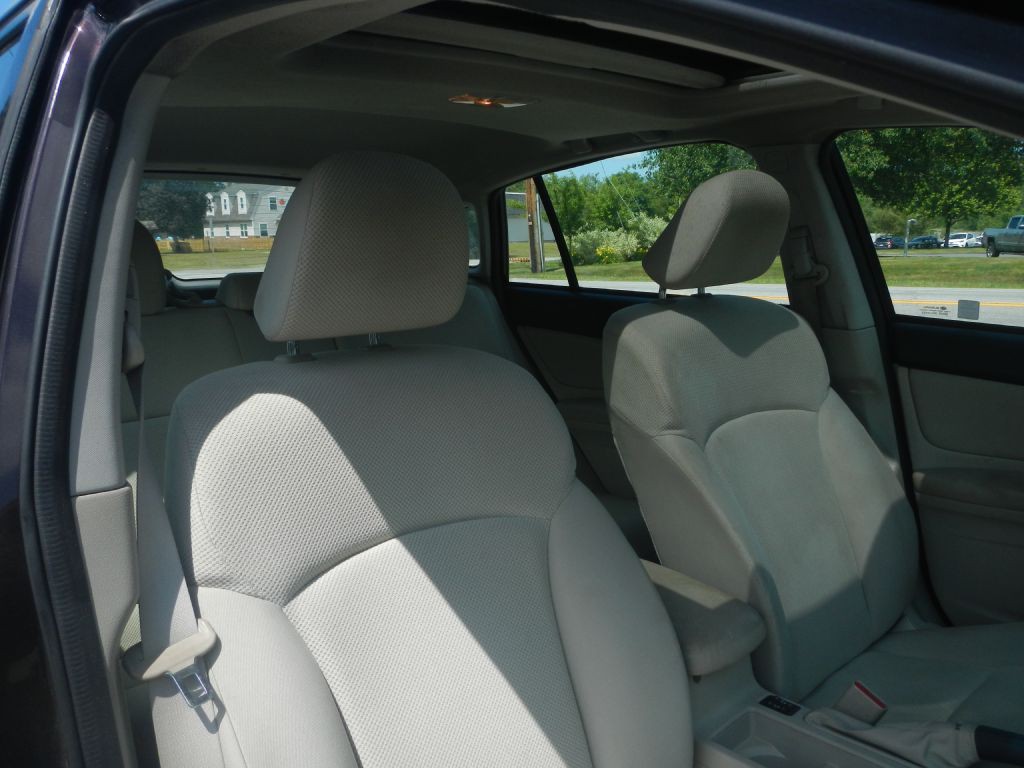 2012 Subaru Impreza Image 9