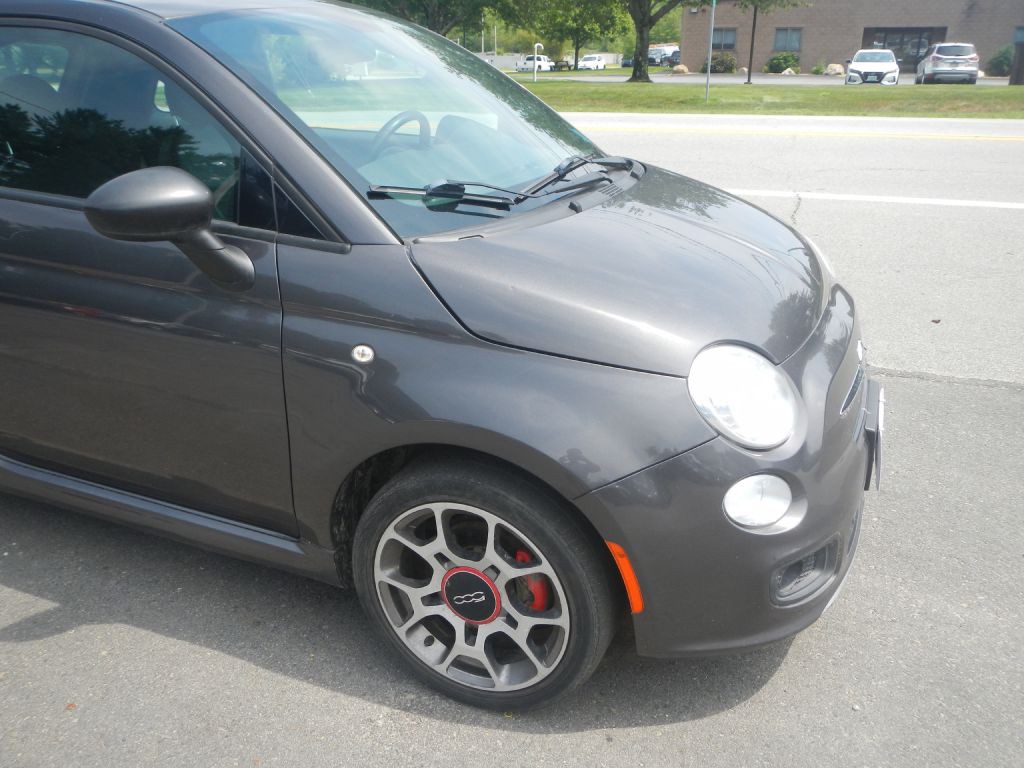 2015 FIAT 500 Image 13