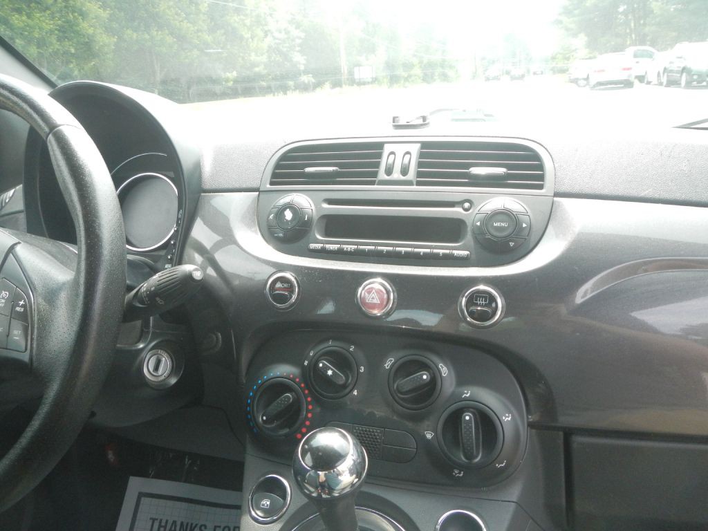 2015 FIAT 500 Image 22