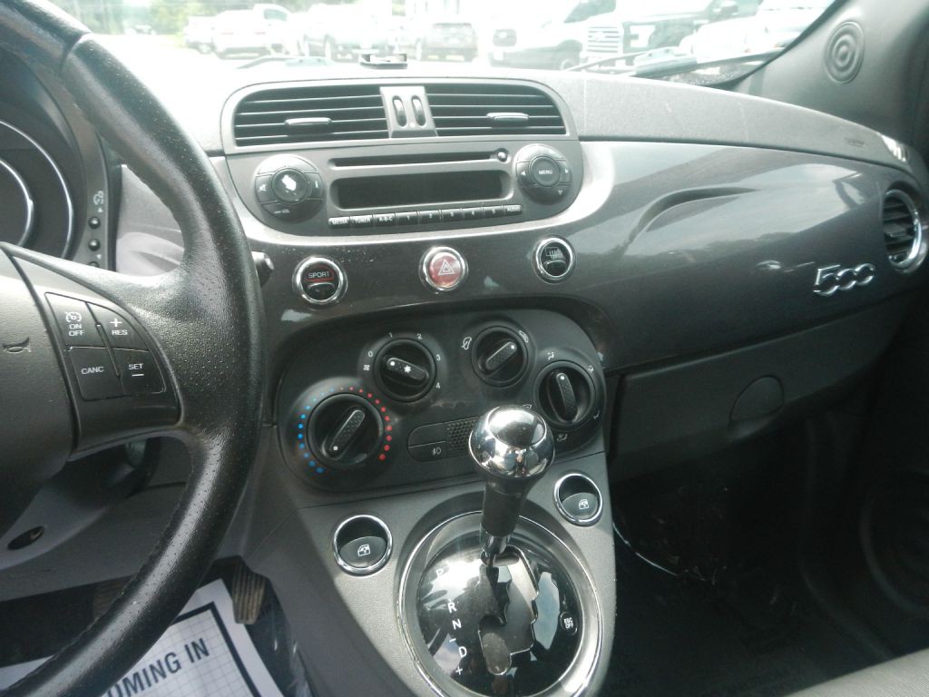 2015 FIAT 500 Image 50