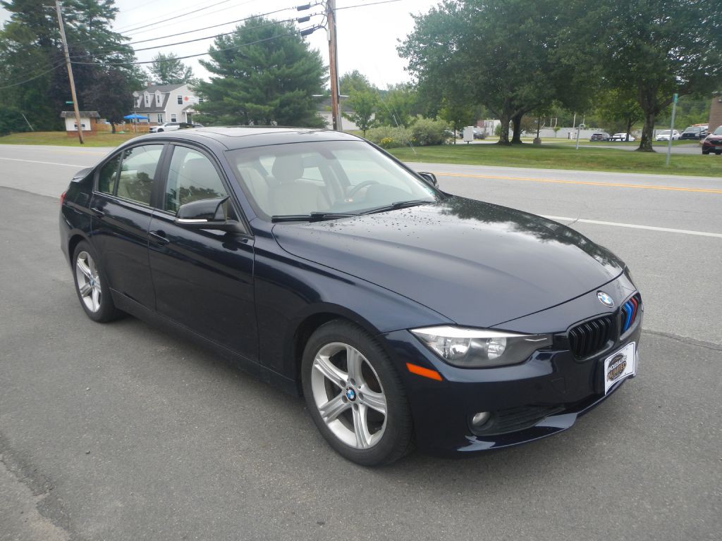 2014 BMW 3 Series Image 1