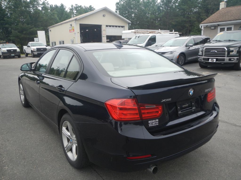 2014 BMW 3 Series Image 6