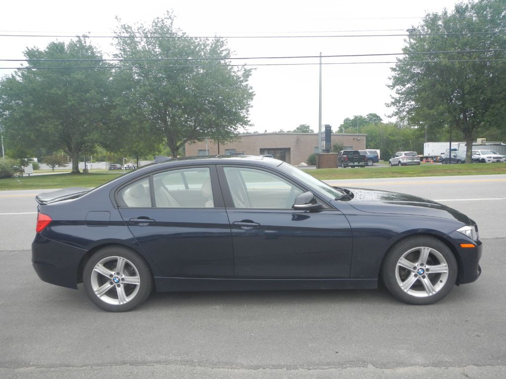 2014 BMW 3 Series Image 14