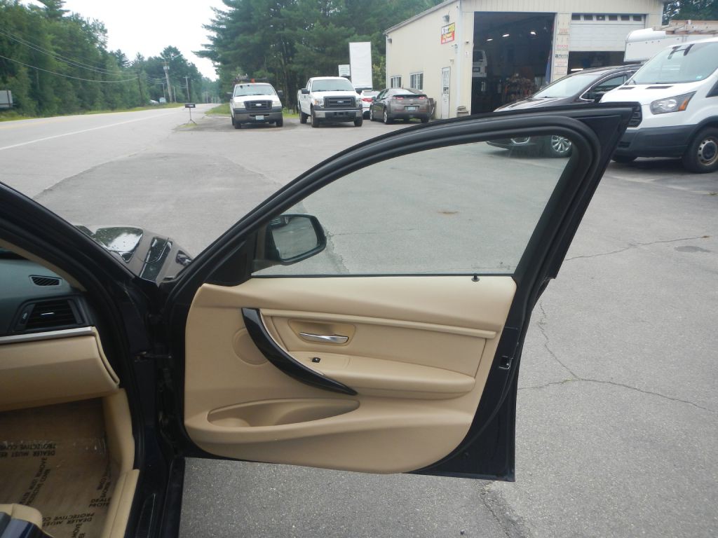 2014 BMW 3 Series Image 16