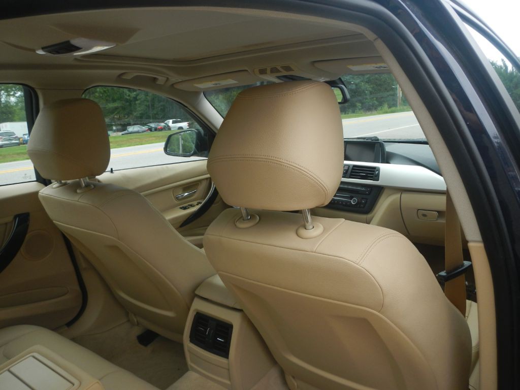 2014 BMW 3 Series Image 31
