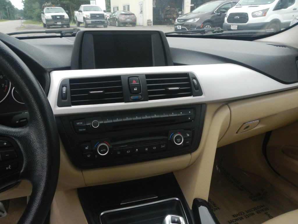 2014 BMW 3 Series Image 54