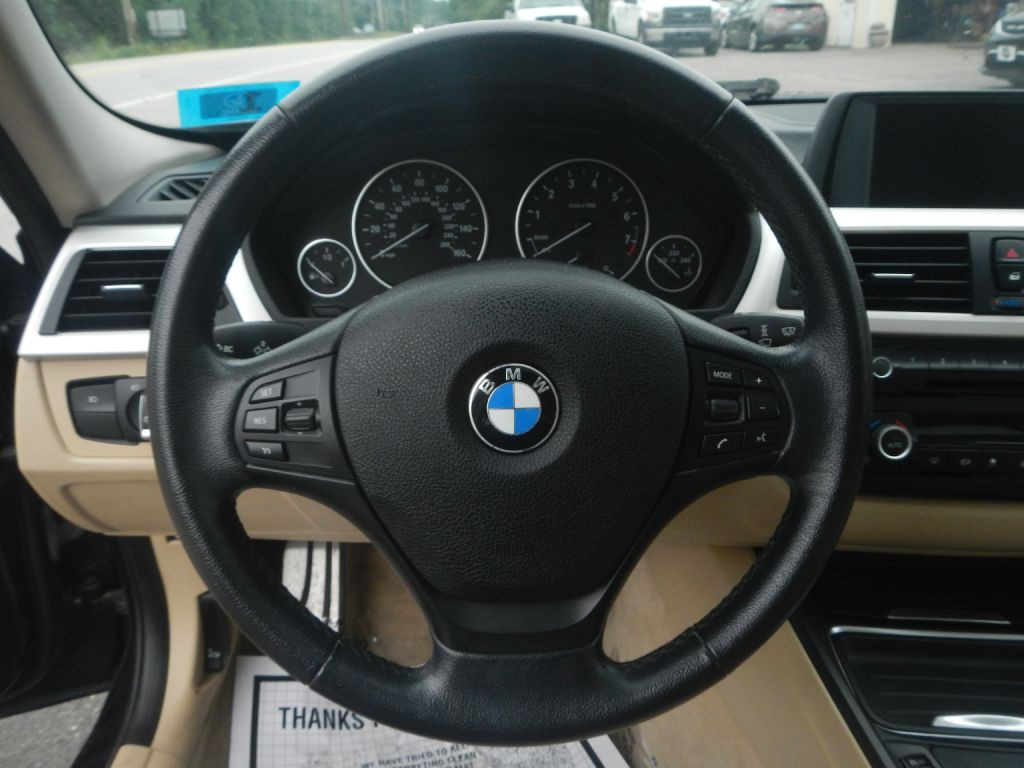 2014 BMW 3 Series Image 56