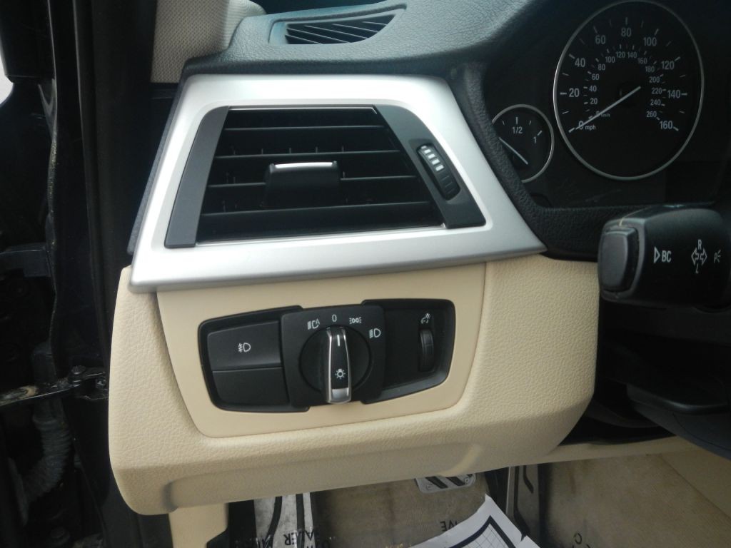 2014 BMW 3 Series Image 57