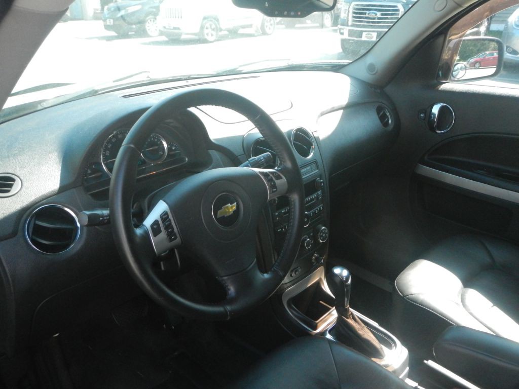 2011 Chevrolet HHR Image 3