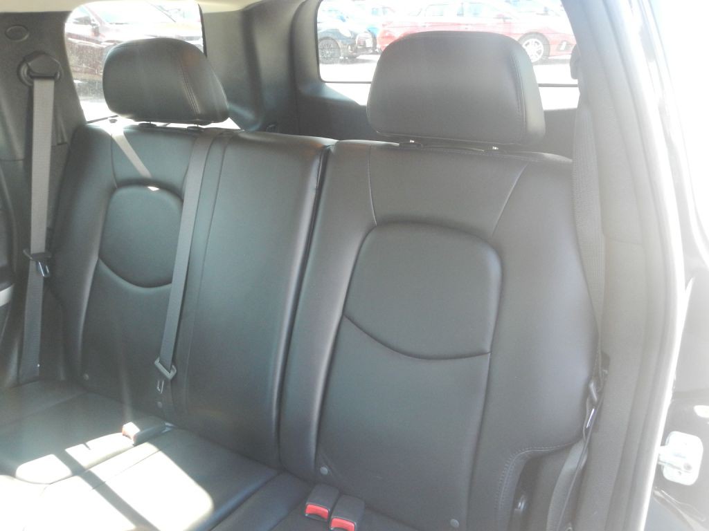 2011 Chevrolet HHR Image 5