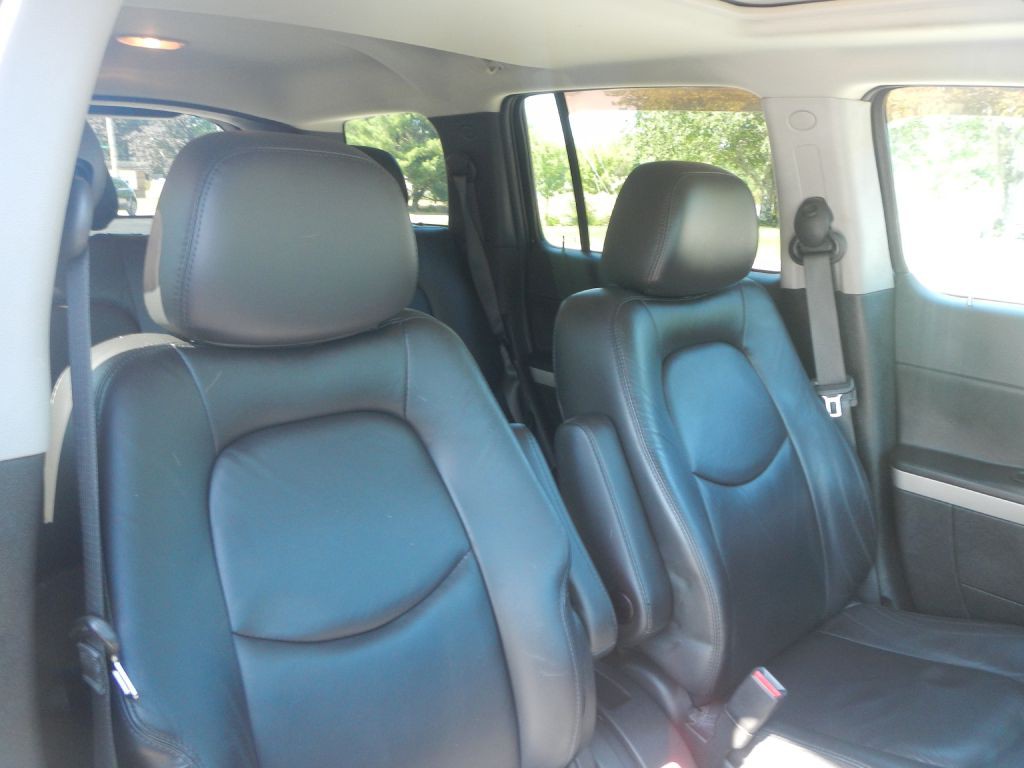 2011 Chevrolet HHR Image 9