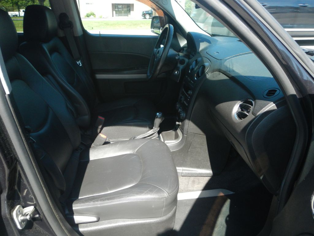 2011 Chevrolet HHR Image 18