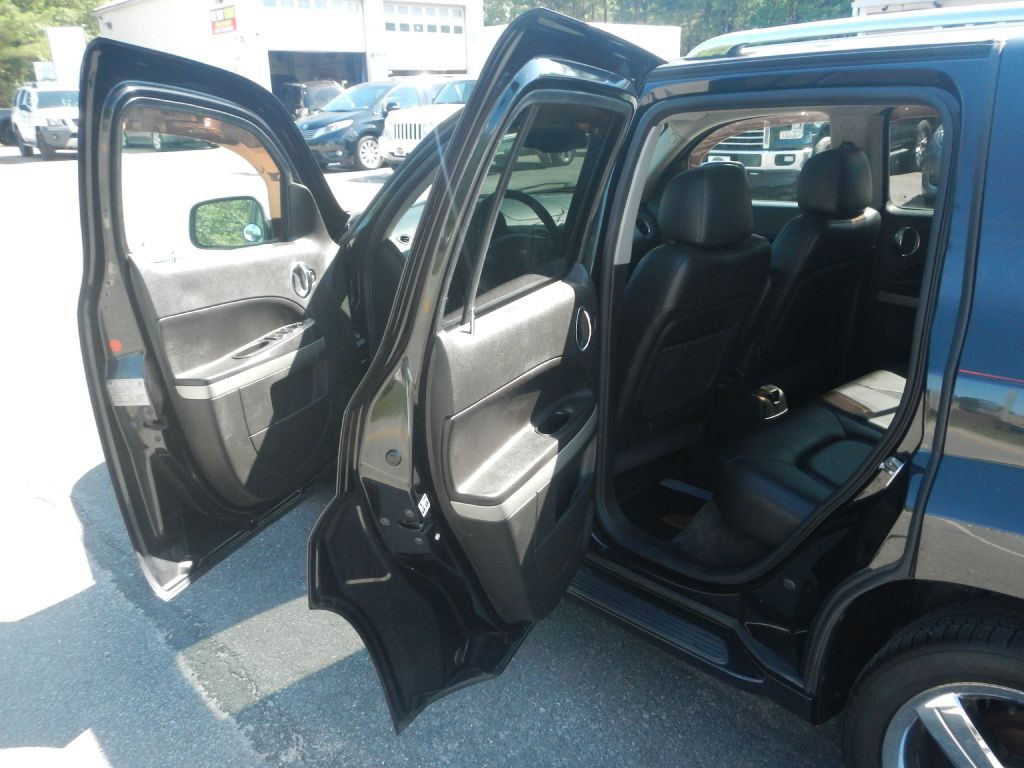2011 Chevrolet HHR Image 37