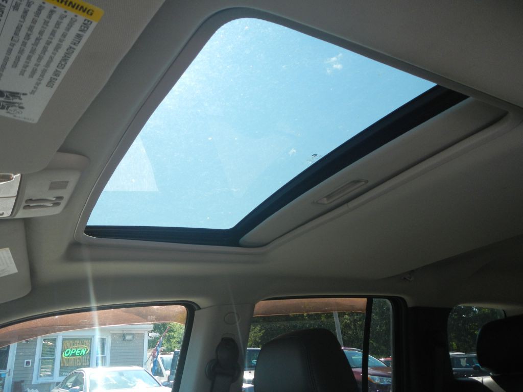 2011 Chevrolet HHR Image 50