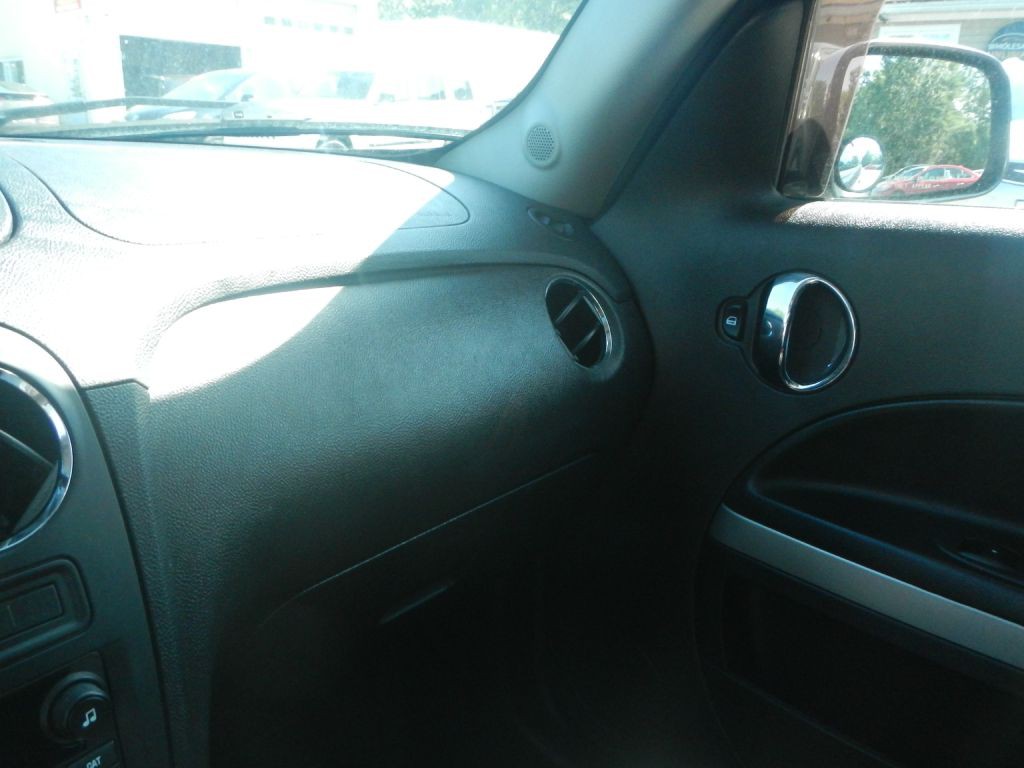 2011 Chevrolet HHR Image 51