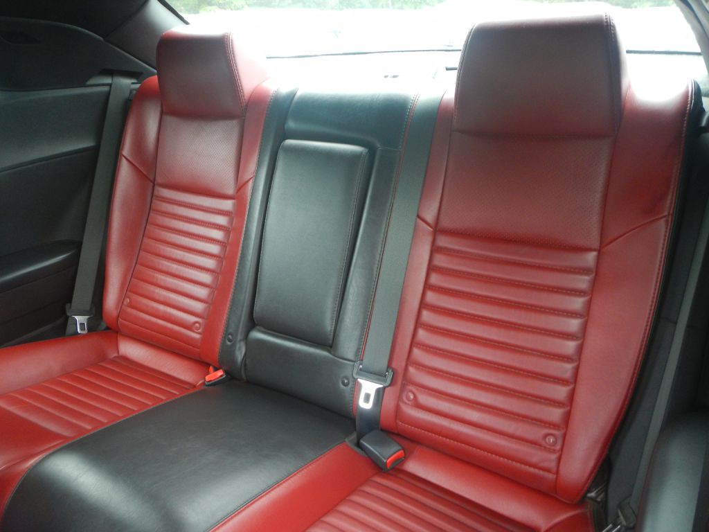 2014 Dodge Challenger Image 5