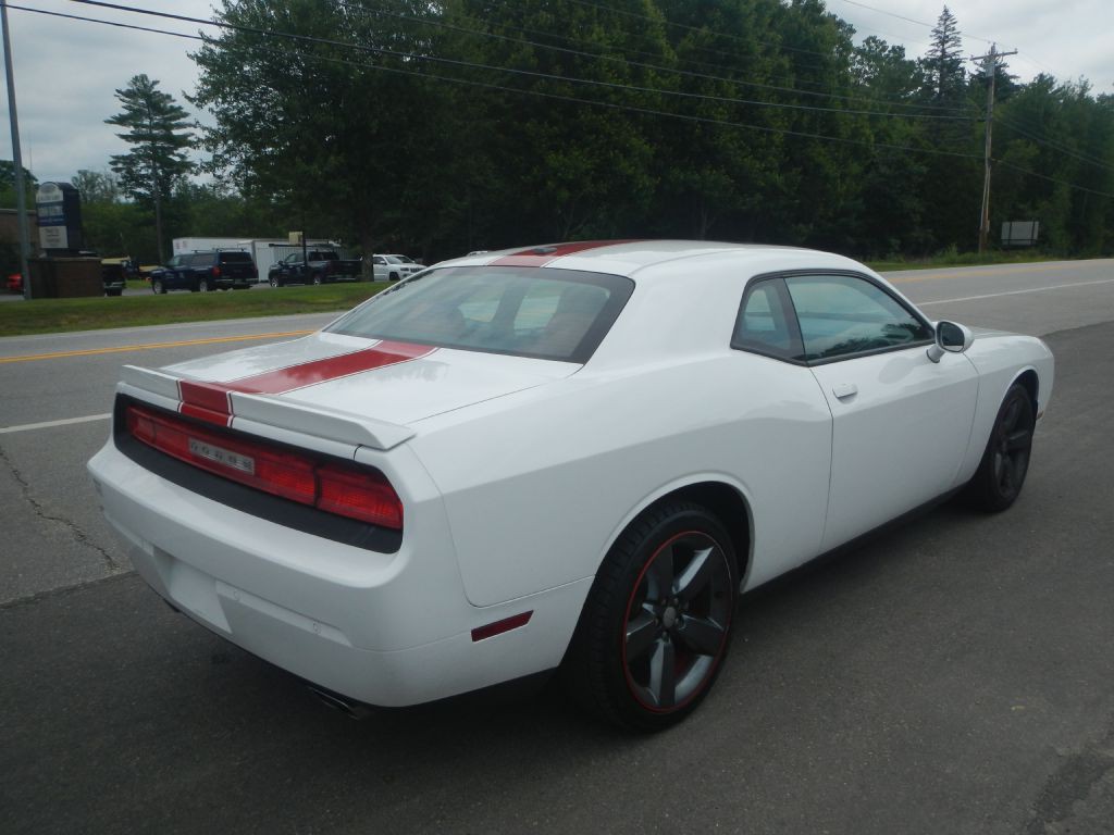 2014 Dodge Challenger Image 7