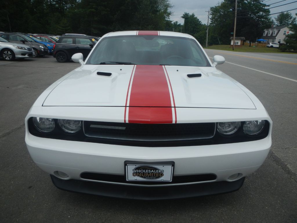 2014 Dodge Challenger Image 11