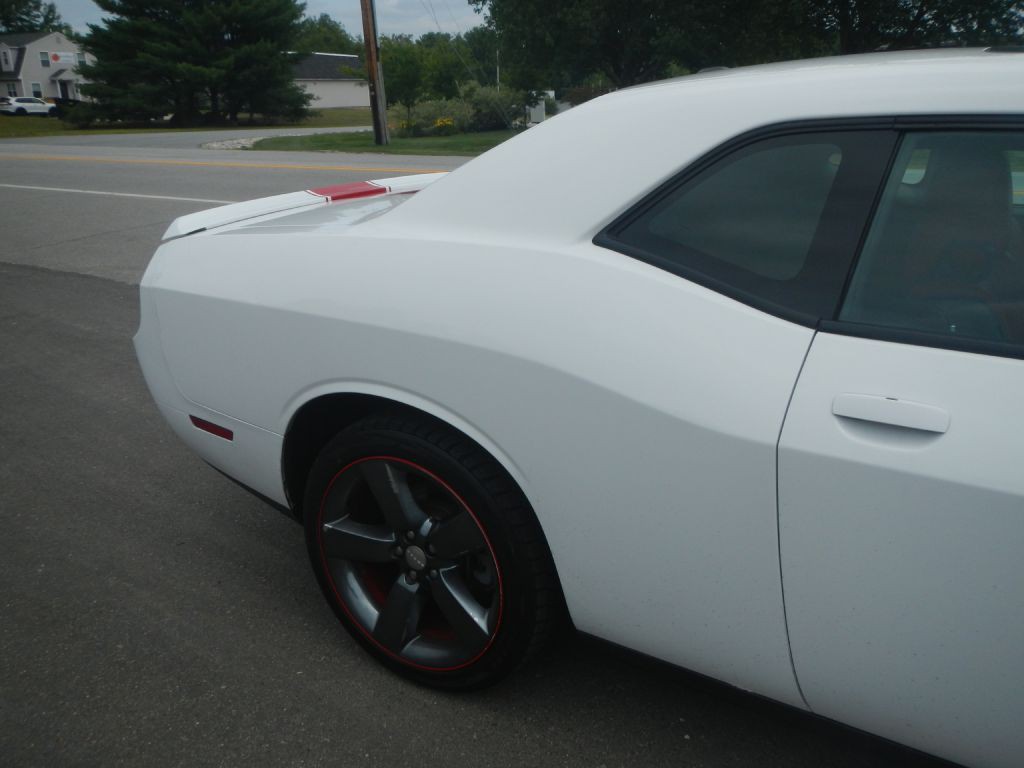 2014 Dodge Challenger Image 14