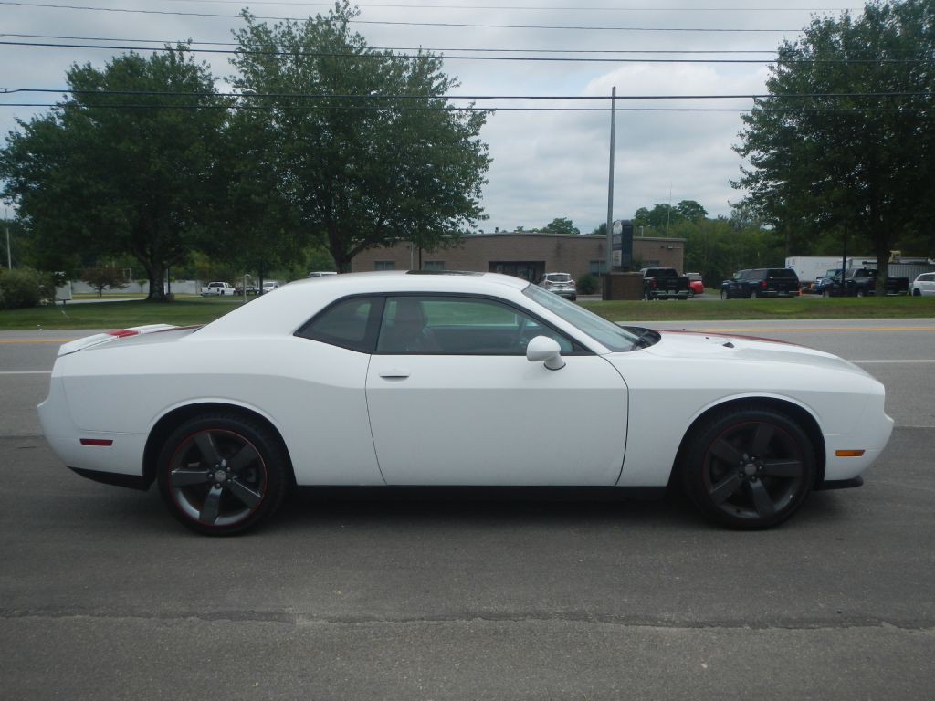 2014 Dodge Challenger Image 15