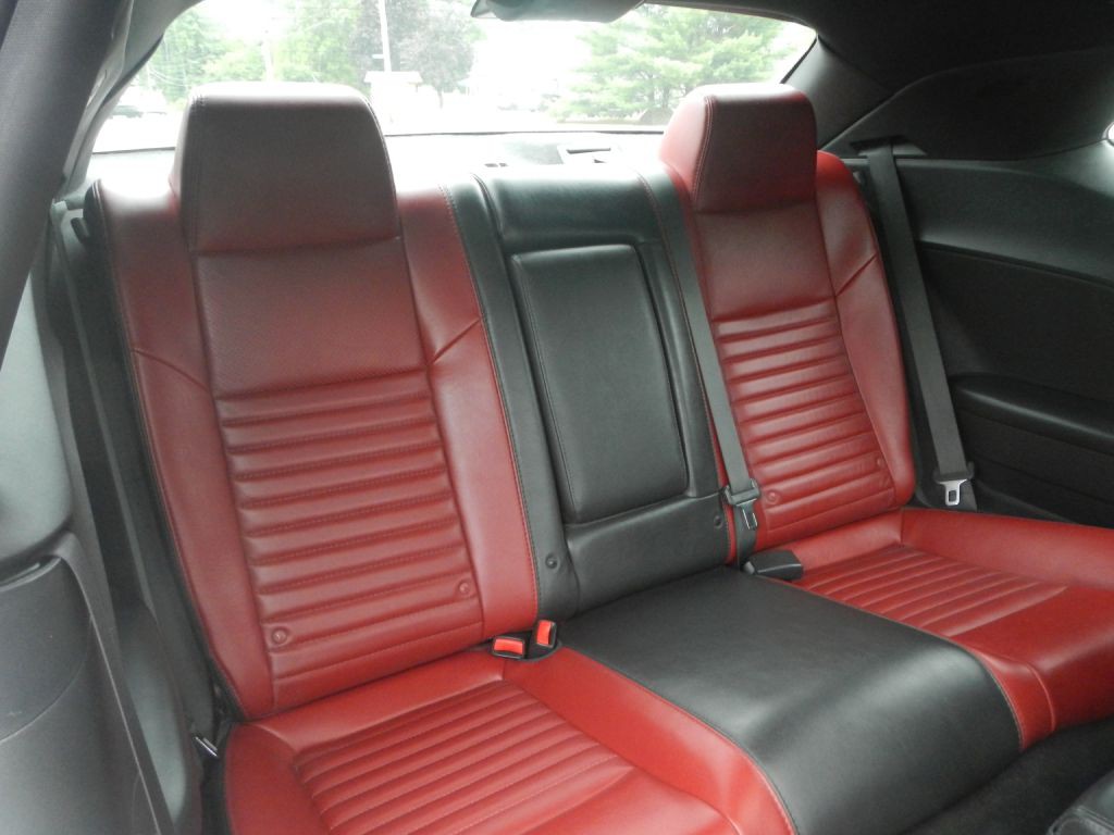 2014 Dodge Challenger Image 27