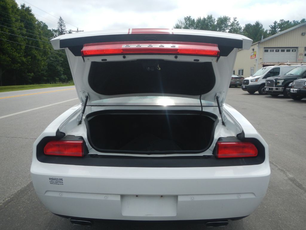 2014 Dodge Challenger Image 33